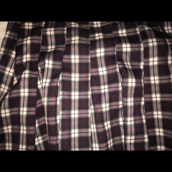 Cute Forever 21 pleated & plaid mini skirt. - Picture 3 of 4